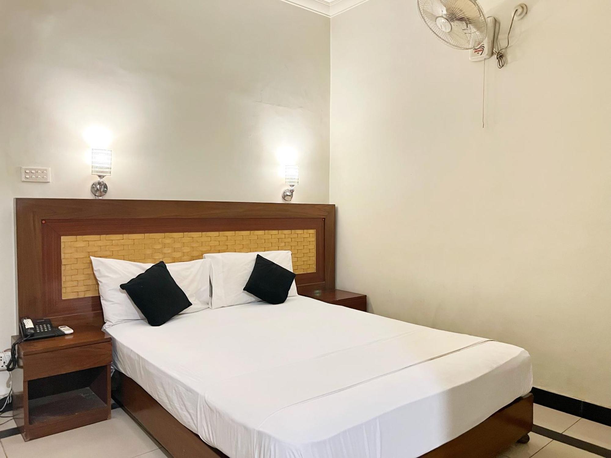 The Grand Hotel Multan Extérieur photo